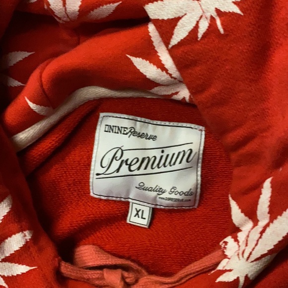 DNINE all over print hoodie size xl used - Picture 2 of 2